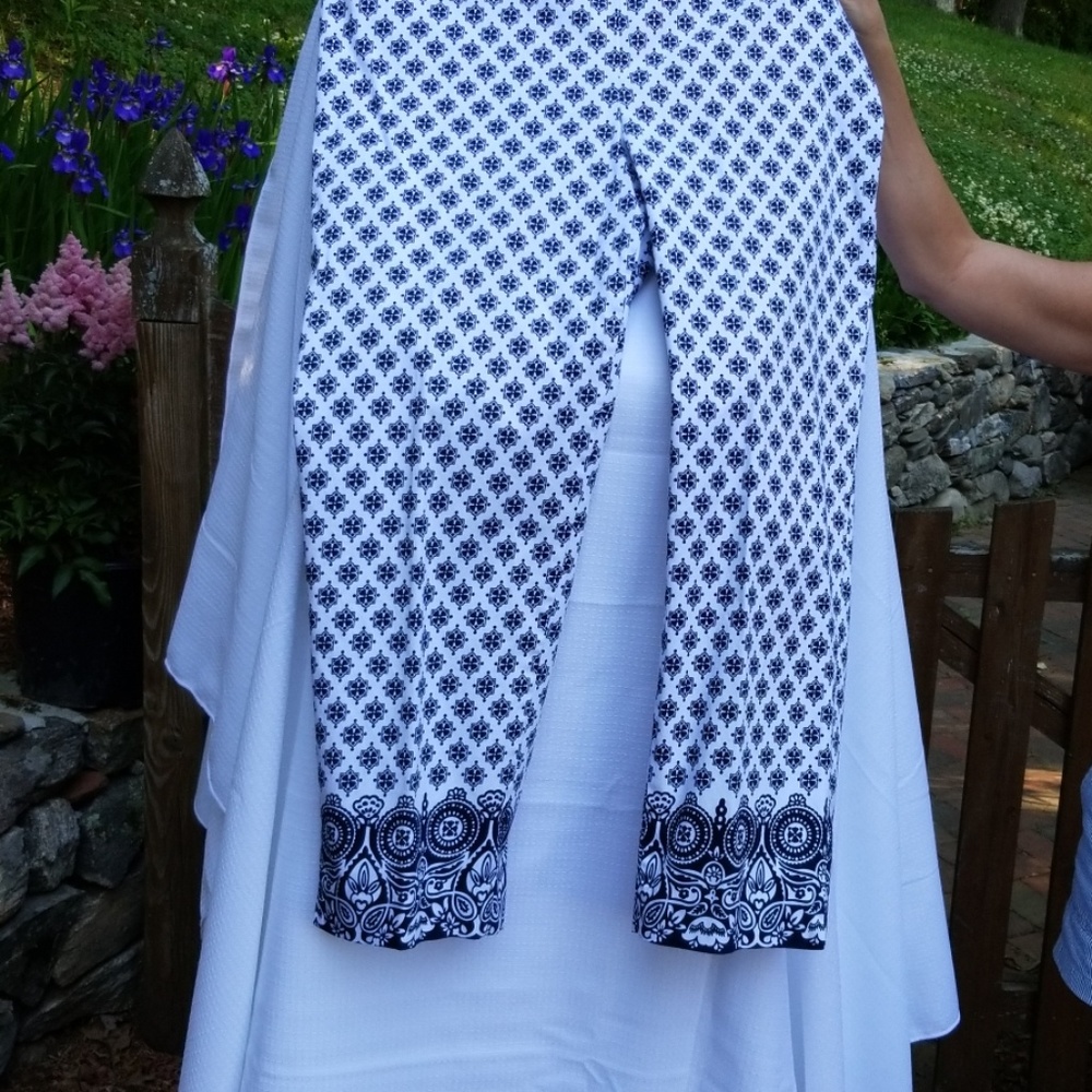 Summer Cotton Capris Like New